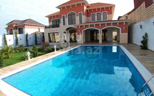 6 Room House / Villa for Sale in Baku