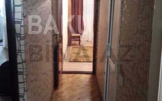 2 Rooms Old Apartment for Sale in Baku