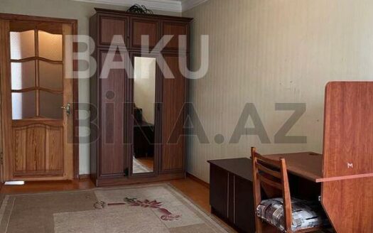 2 Rooms Old Apartment for Sale in Baku