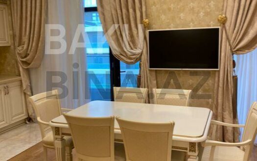 4 Room New Apartment for Sale in Baku