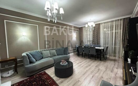 2 Rooms Old Apartment for Sale in Baku