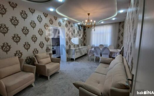 3 Room Old Apartment for Sale in Baku