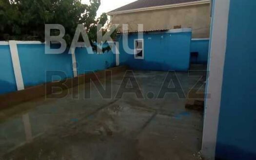 4 Room House / Villa for Sale in Baku