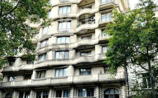 4 Room New Apartment for Sale in Baku