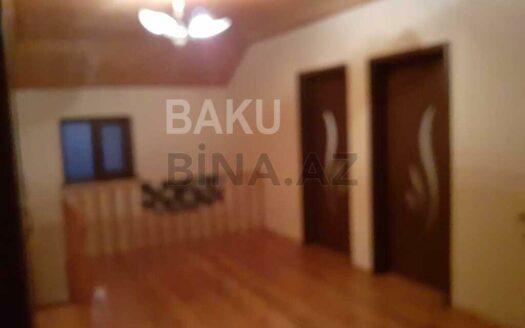 4 Room House / Villa for Sale in Baku