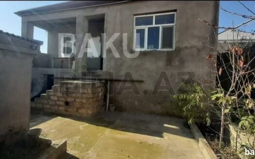 4 Room House / Villa for Sale in Baku