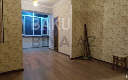 1 Room Old Apartment for Sale in Baku