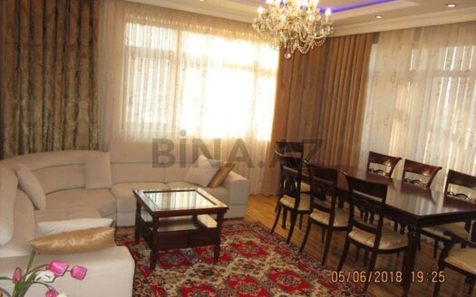 4 Room New Apartment for Sale in Baku