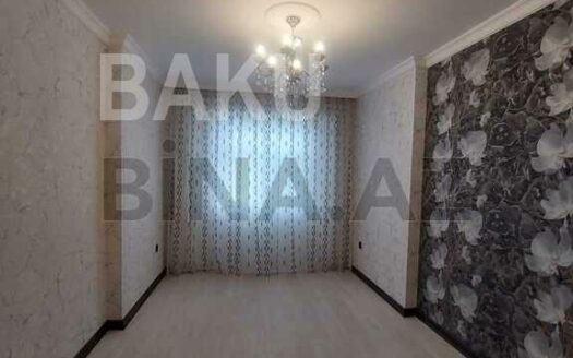 3 Room Old Apartment for Sale in Baku