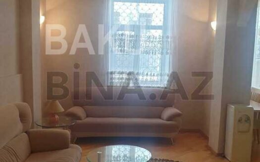 2 Rooms Old Apartment for Sale in Baku