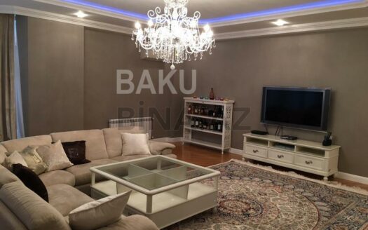 4 Room New Apartment for Sale in Baku