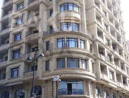 4 Room New Apartment for Sale in Baku