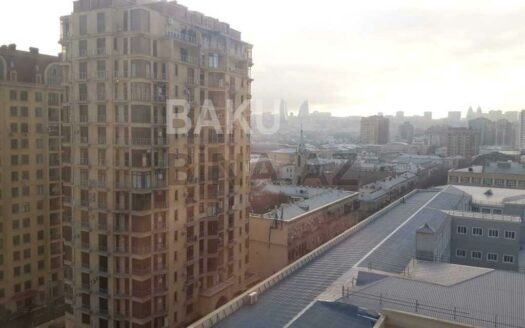 4 Room New Apartment for Sale in Baku