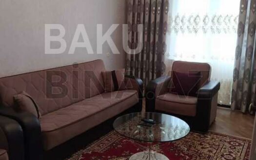 3 Room Old Apartment for Sale in Baku