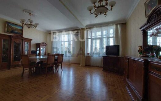 5 Room New Apartment for Sale in Baku