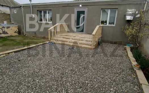 5 Room House / Villa for Sale in Baku