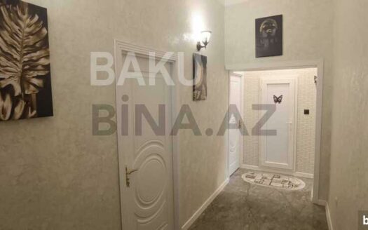 2 Rooms Old Apartment for Sale in Baku