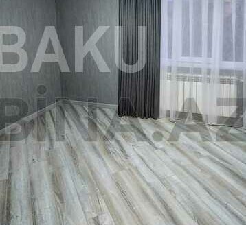 3 Room Old Apartment for Sale in Baku