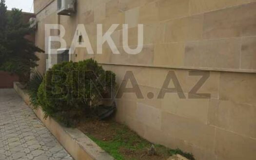 2 Rooms Old Apartment for Sale in Baku