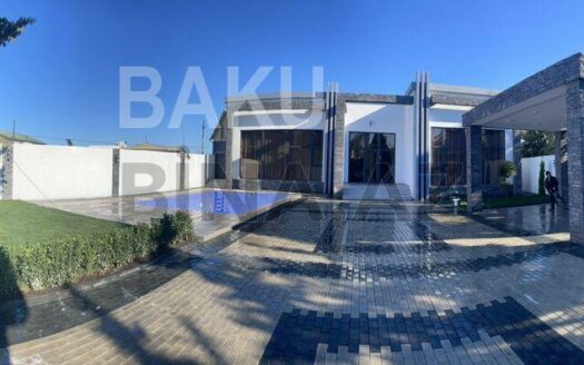 5 Room House / Villa for Sale in Baku