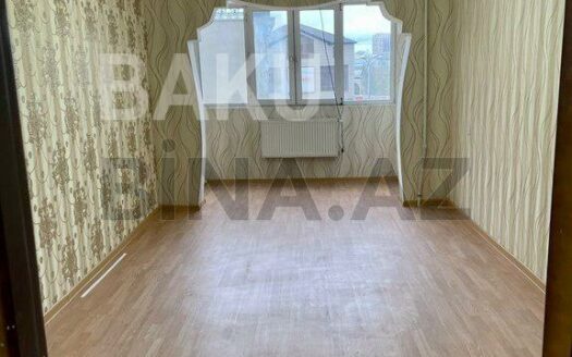 2 Rooms Old Apartment for Sale in Baku