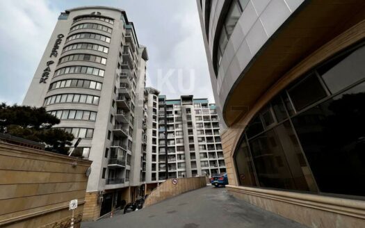 4 Room New Apartment for Sale in Baku