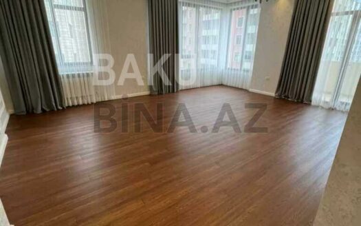 4 Room New Apartment for Sale in Baku