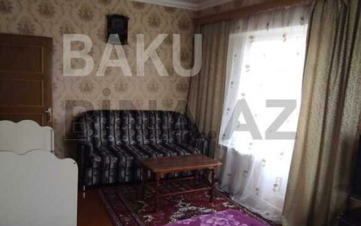 1 Room Old Apartment for Sale in Baku