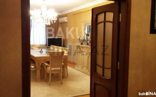 4 Room New Apartment for Sale in Baku