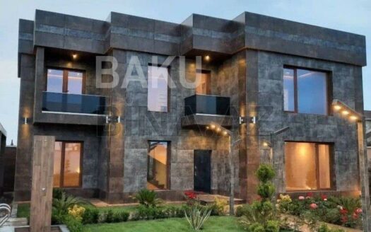 5 Room House / Villa for Sale in Baku