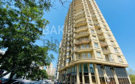 4 Room New Apartment for Sale in Baku