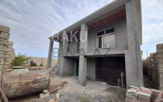 5 Room House / Villa for Sale in Baku