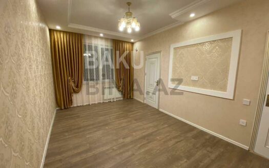 2 Rooms Old Apartment for Sale in Baku