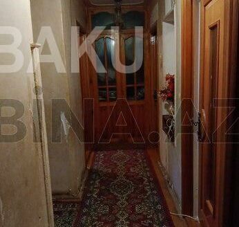 4 Room Old Apartment for Sale in Sumgait