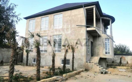 7 Room House / Villa for Sale in Baku