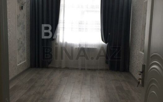 2 Rooms Old Apartment for Sale in Baku