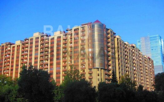 4 Room New Apartment for Sale in Baku