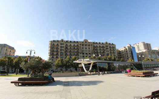 4 Room New Apartment for Sale in Baku