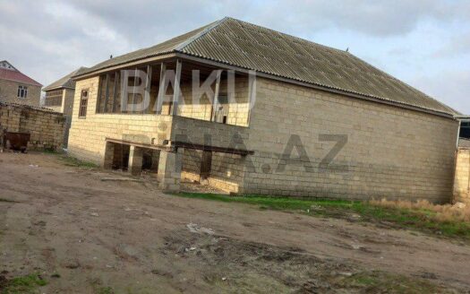 6 Room House / Villa for Sale in Baku