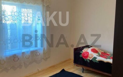 8 Room House / Villa for Sale in Baku