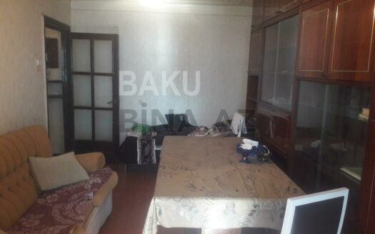 1 Room Old Apartment for Sale in Baku