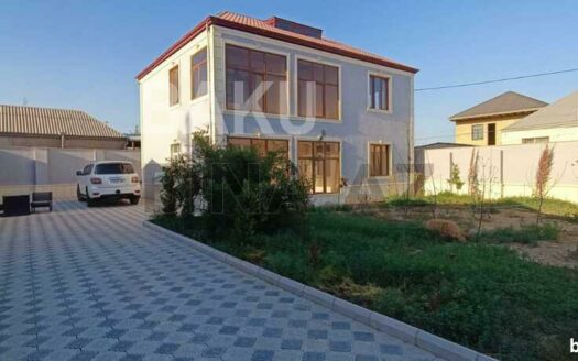 4 Room House / Villa for Sale in Baku