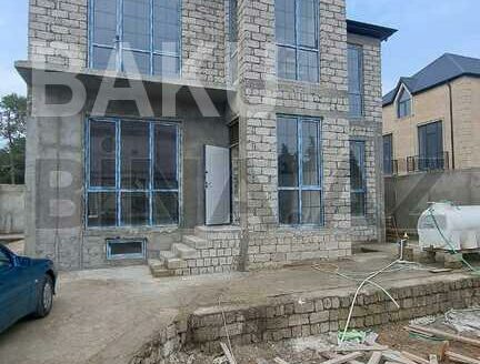 5 Room House / Villa for Sale in Baku