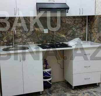 2 Rooms Old Apartment for Sale in Baku