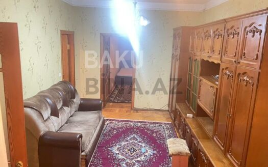 2 Rooms Old Apartment for Sale in Baku