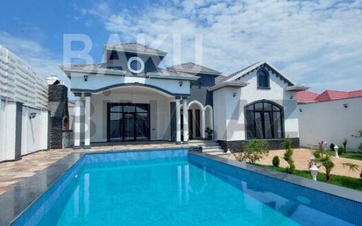 4 Room House / Villa for Sale in Baku