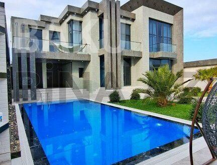 5 Room House / Villa for Sale in Baku