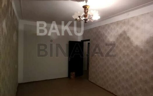 2 Rooms Old Apartment for Sale in Baku