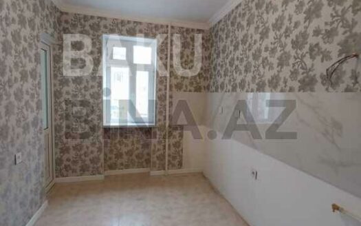 2 Rooms Old Apartment for Sale in Baku