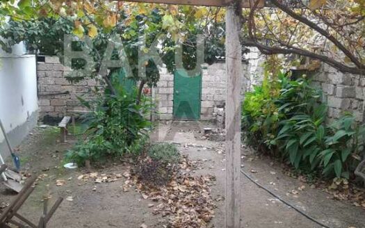 5 Room House / Villa for Sale in Baku